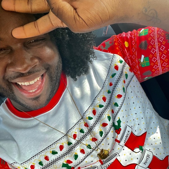 Meet your Posher, Xavier - Picture 2 of 3